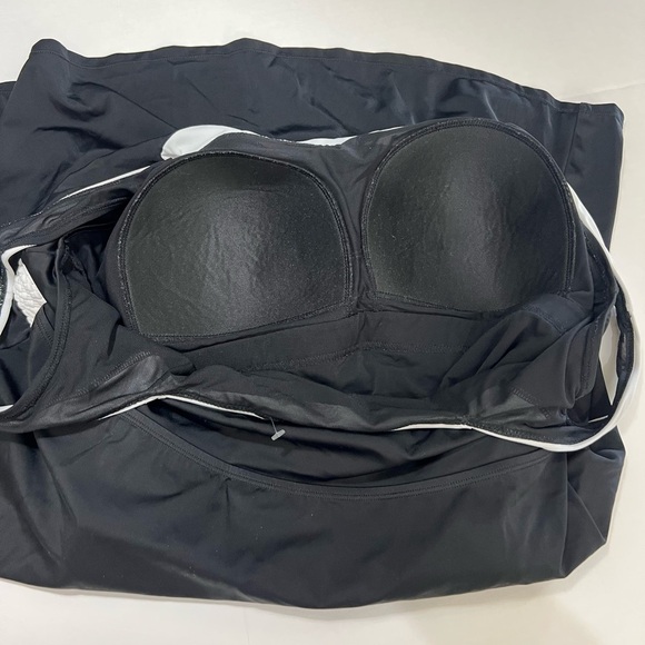 Elegant Black Swim Top - Picture 15 of 15